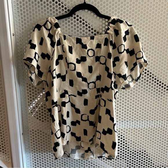 H&M Peplum Short-sleeved Blouse Size Large in Cream and Black Print NWT - Picture 10 of 10